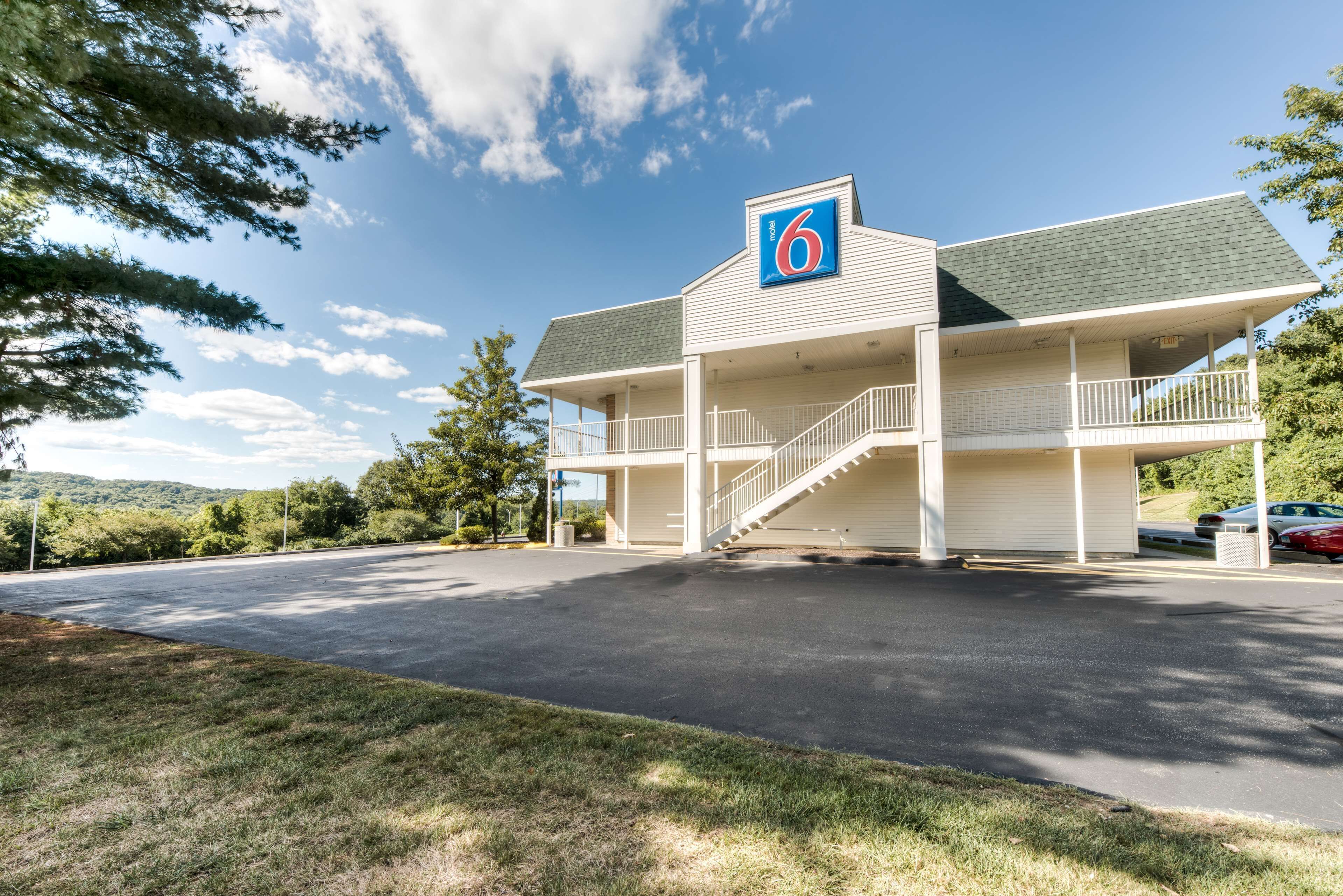Photo - Motel 6-Niantic, CT - New London