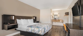 Travelodge by Wyndham Norfolk Airport