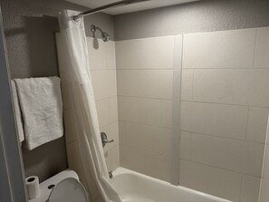 Badkar/dusch och handdukar