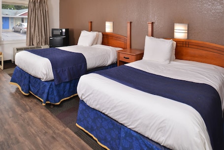 Room, 2 Double Beds, Non Smoking | Mini-refrigerator