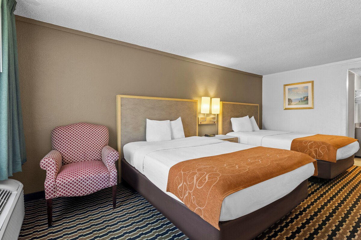 Room, 2 Queen Beds, Non Smoking | Free WiFi, alarm clocks, bed sheets