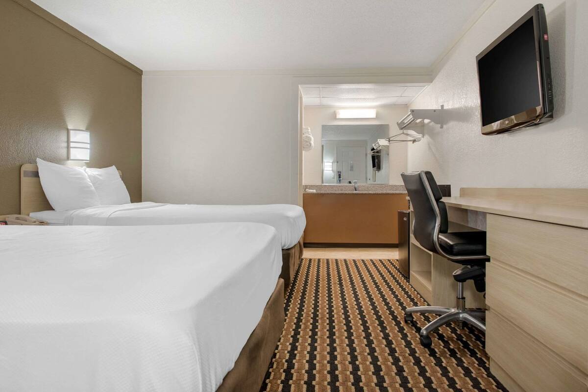 Free WiFi, bed sheets, alarm clocks