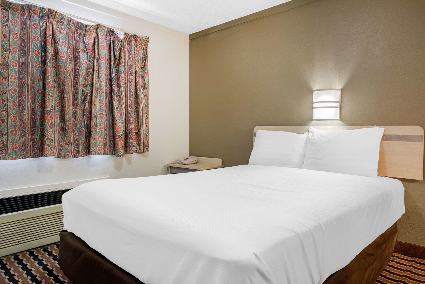 Free WiFi, bed sheets, alarm clocks