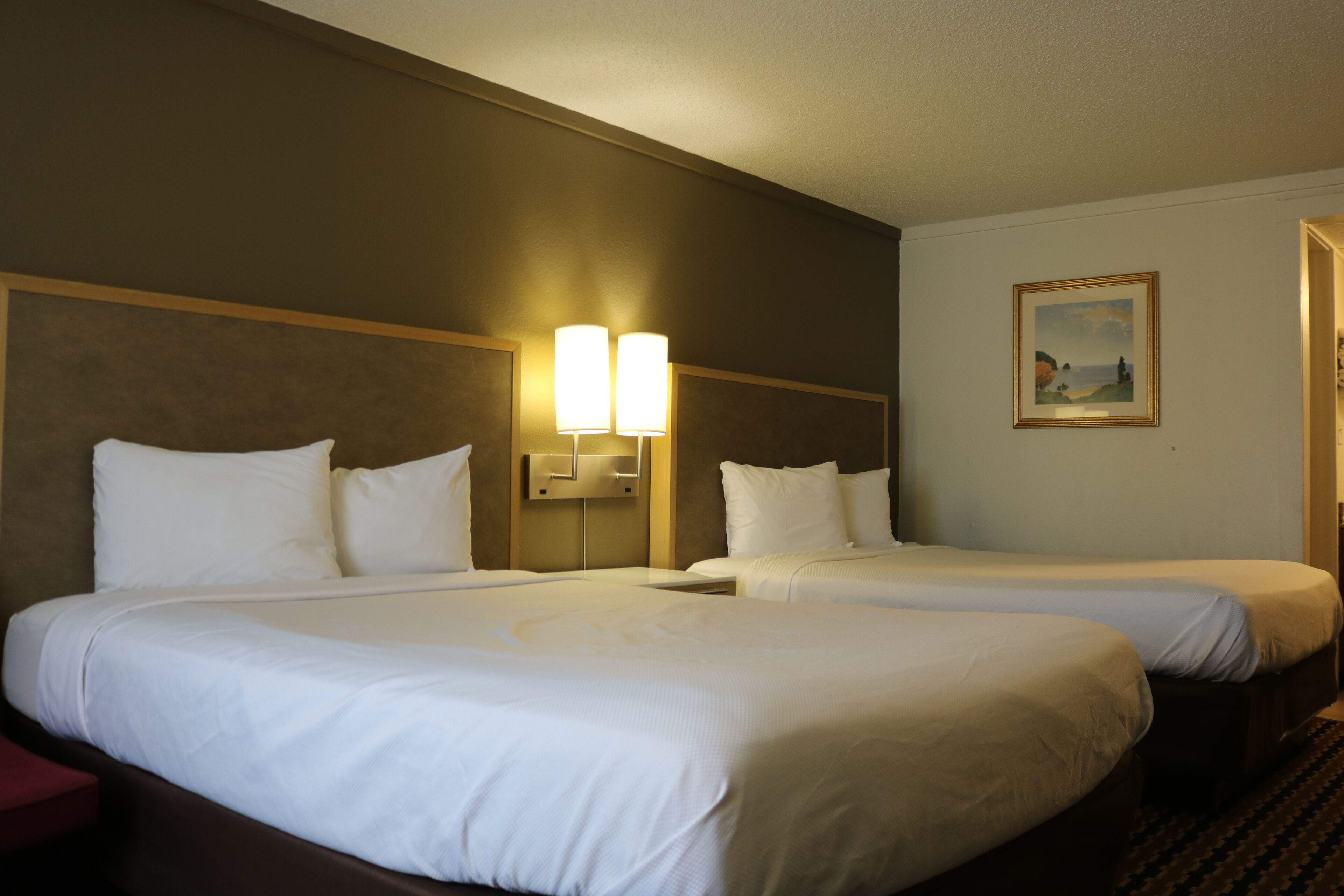 Rodeway Inn Sharonville - Cincinnati North Reviews, Deals & Photos 2026 -  Expedia