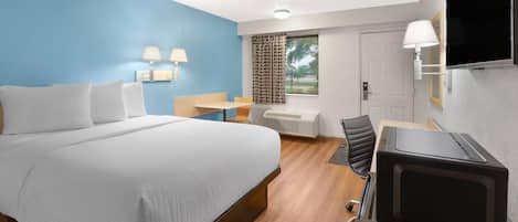 Schreibtisch, Verdunkelungsvorhänge, kostenloses WLAN, Bettwäsche