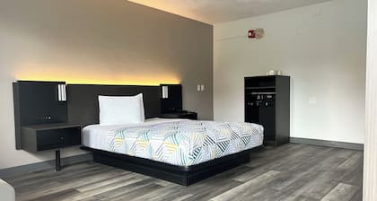 Motel 6 Middleburg Heights, OH - Cleveland