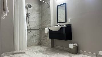 淋浴/盆浴组合、毛巾