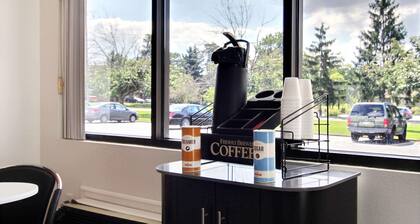 Motel 6 Middleburg Heights, OH - Cleveland