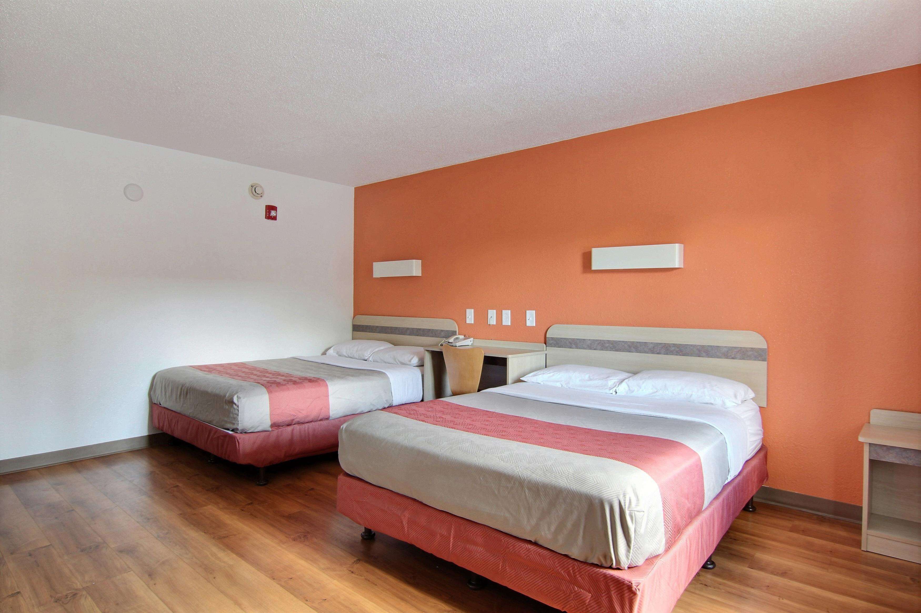 Deluxe Room, 2 Double Beds, Non Smoking, Refrigerator & Microwave | WiFi (free), bed sheets