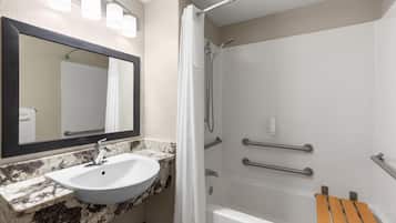 Room, 2 Double Beds, Accessible, Non Smoking (Mobility, Tub with Grab Bars) | Bathroom | Towels