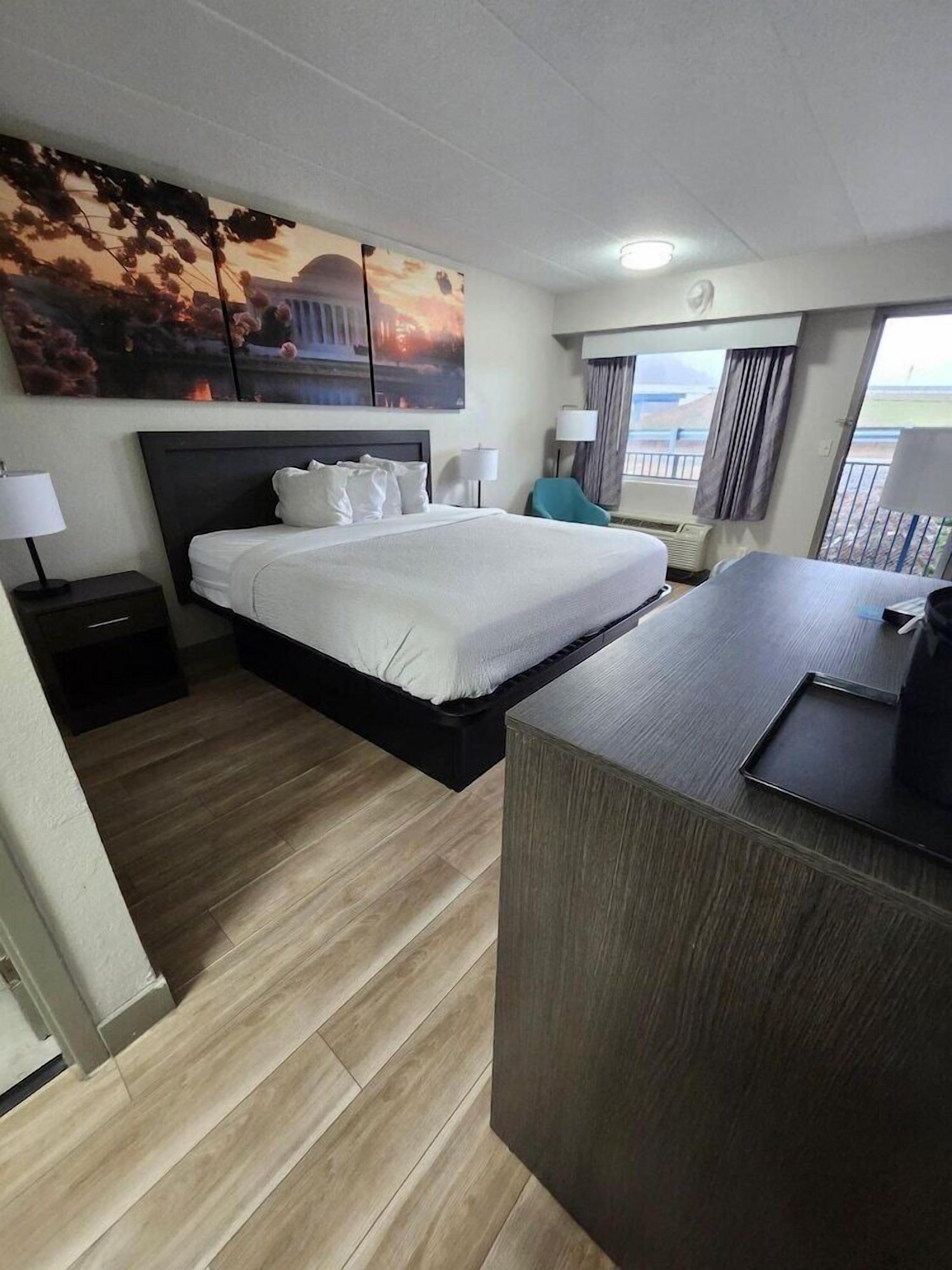 Premium bedding, desk, free WiFi, bed sheets