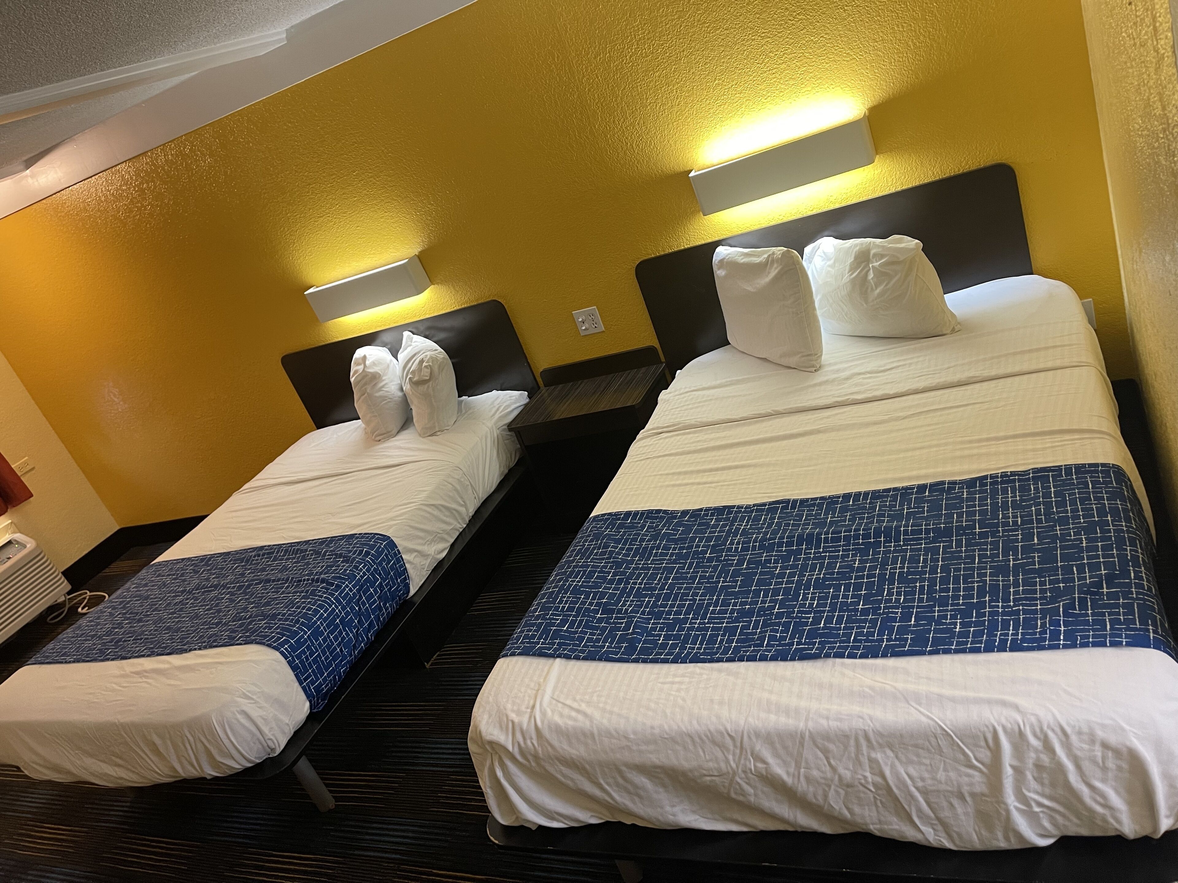 Travelodge by Wyndham Benton Harbor MI