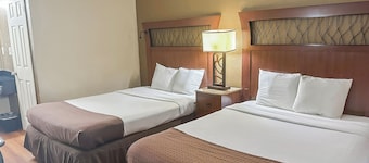 OYO Hotel Mobile, AL I-65 at Airport Blvd