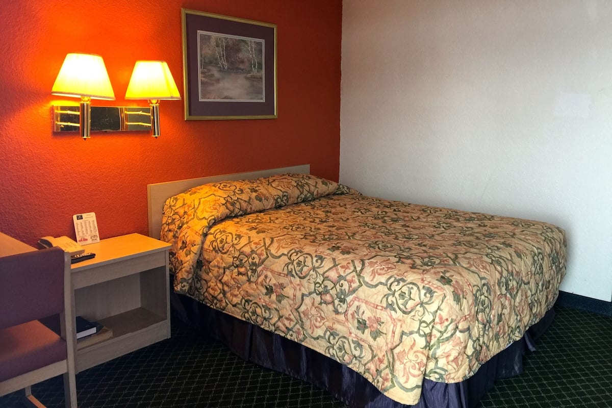Colchones con pillow-top, tabla de planchar con plancha y wifi gratis