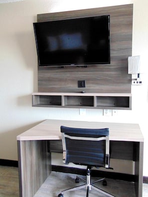 Single Room | Desk, iron/ironing board, free WiFi, bed sheets