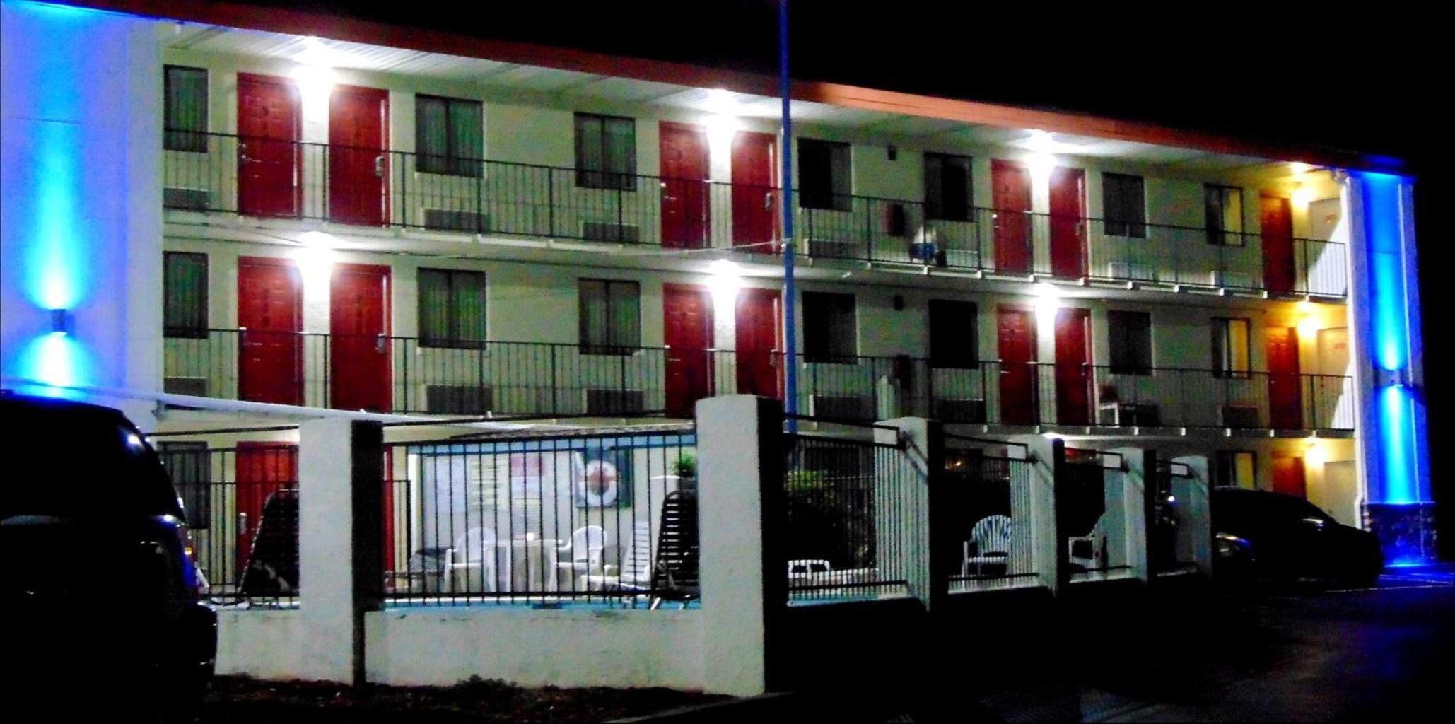 Photo - Somatel Nashville Airport Hotel