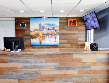 Reception. Somatel Nashville Airport Hotel