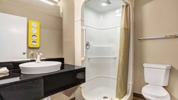 Douche, serviettes fournies