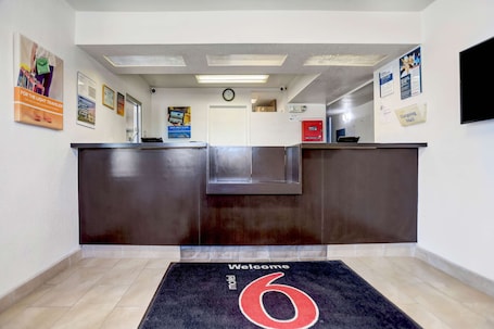 Lobby. Motel 6 Grants, NM