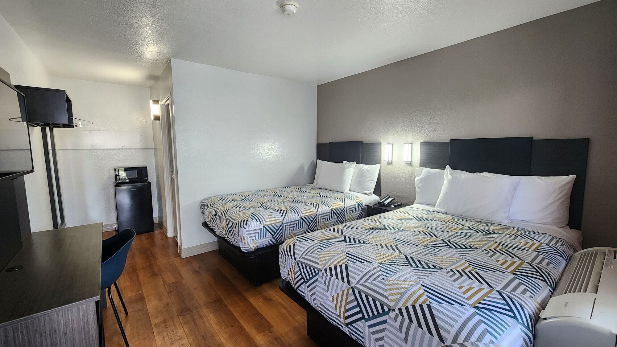 Deluxe Room, 2 Double Beds, Non Smoking, Refrigerator & Microwave | Desk, laptop workspace, free WiFi, bed sheets