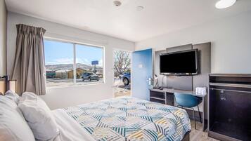 Desk, iron/ironing board, free WiFi, bed sheets