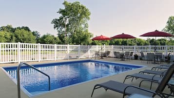 Seasonal outdoor pool