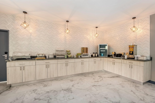 Desayuno completo incluido todos los días