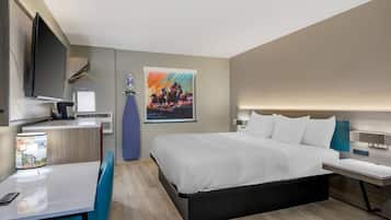 Wi-fi (inkludert), sengetøy og vekkerklokke