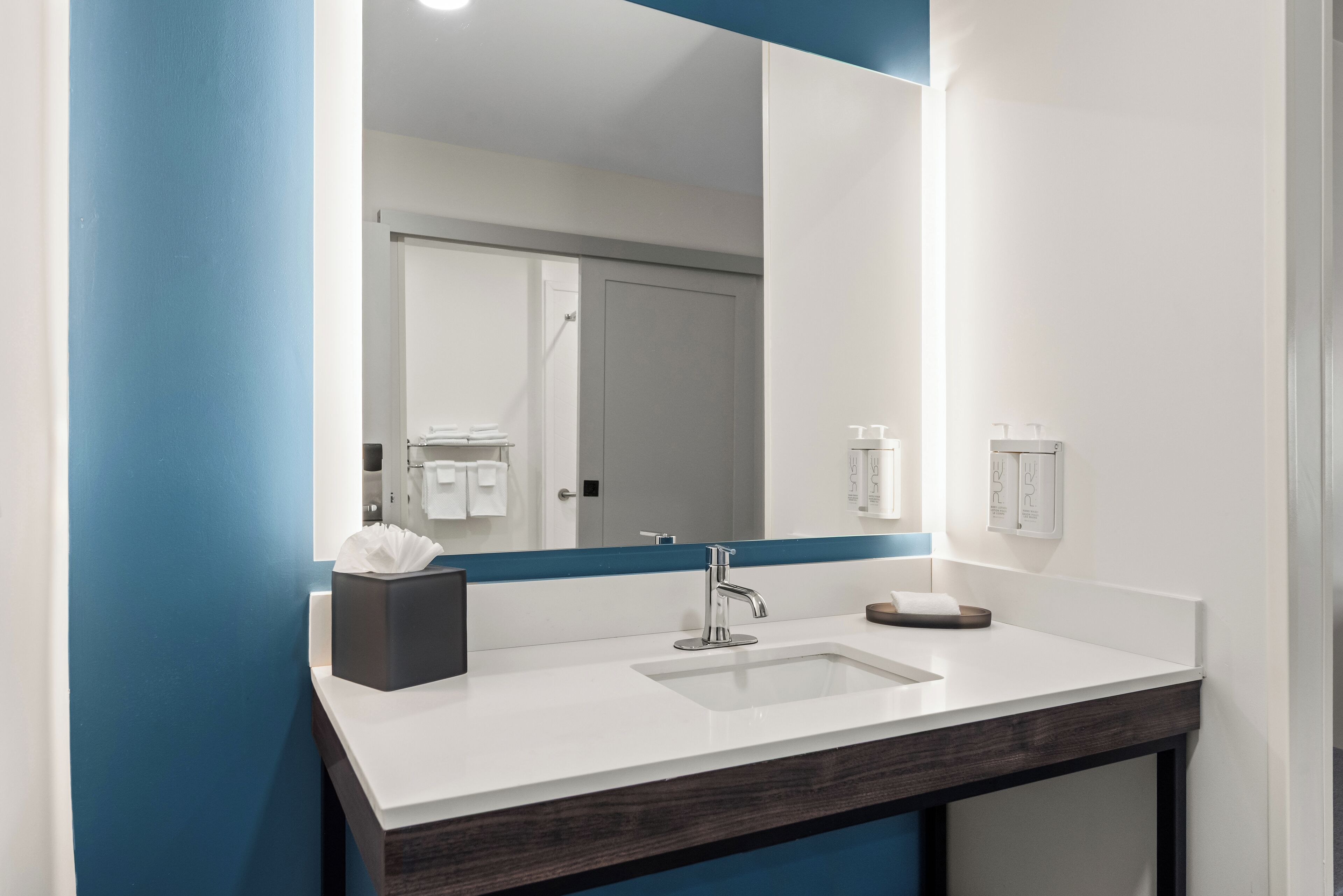 Wastafel kamar mandi
