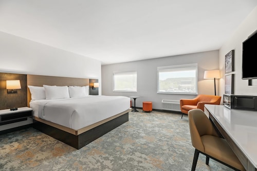 The Ellsworth Hotel, an Ascend Collection Hotel