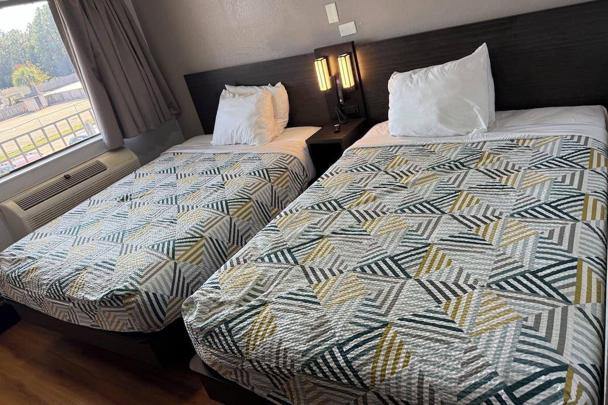 Standard Room, 2 Double Beds, Non Smoking | Free WiFi, bed sheets