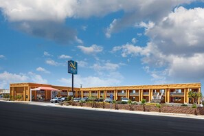 Exterior - Quality Inn Parker (Parker)