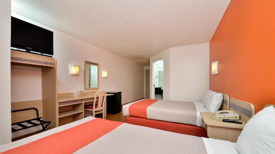 Motel 6 McKinney, TX - North