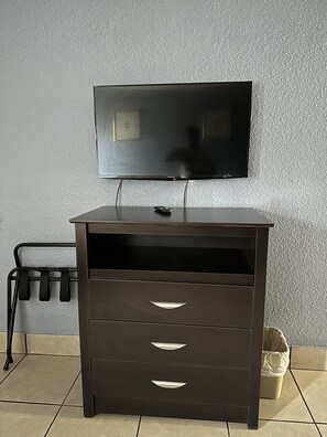 Room amenity - Americas Best Value Inn & Suites Groves Port Arthur (Groves)