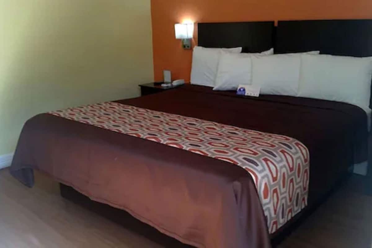 Desk, blackout curtains, iron/ironing board, free WiFi