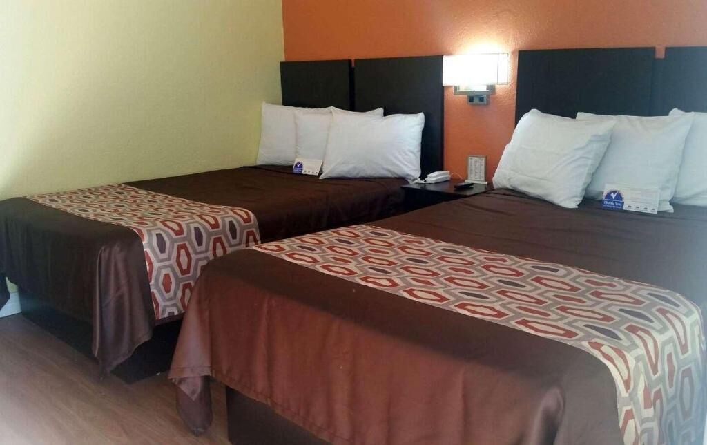 Desk, blackout curtains, iron/ironing board, free WiFi