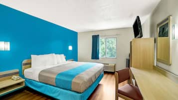 Kostenloses WLAN, Bettwäsche, Wecker