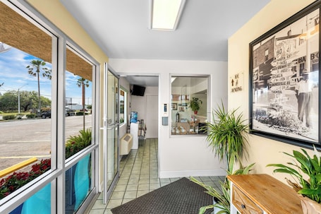 Lobby. Americas Best Value Inn Lake City