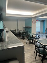 Desayuno continental incluido todos los días 