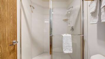 Deluxe Suite, 1 King Bed, Non Smoking, Hot Tub