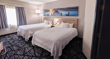 Days Inn & Suites by Wyndham Augusta Near Fort Eisenhower
