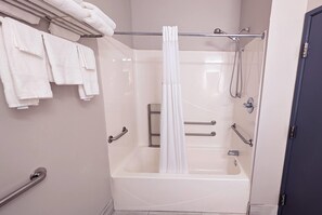 Room, 1 King Bed, Accessible, Non Smoking | Bathroom | Combined shower/bathtub, free toiletries, hair dryer, towels