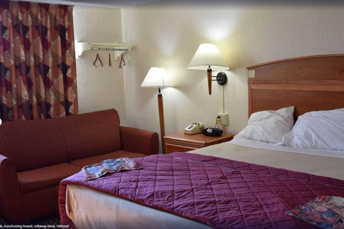 Desk, iron/ironing board (on request), rollaway beds (surcharge)