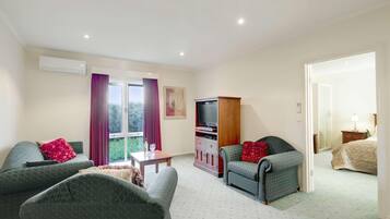 81-cm LCD TV with cable channels, TV