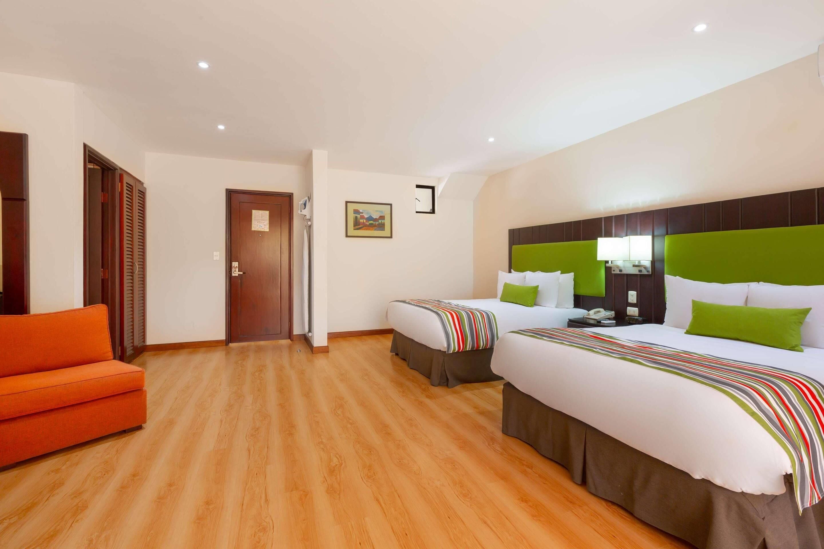 room, 2 double beds, non smoking | 1 bedroom, premium bedding, in-room safe, desk