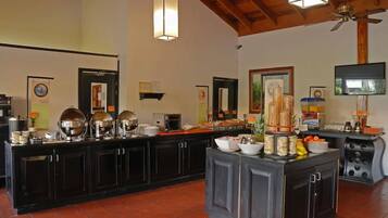 包含每日全套早餐