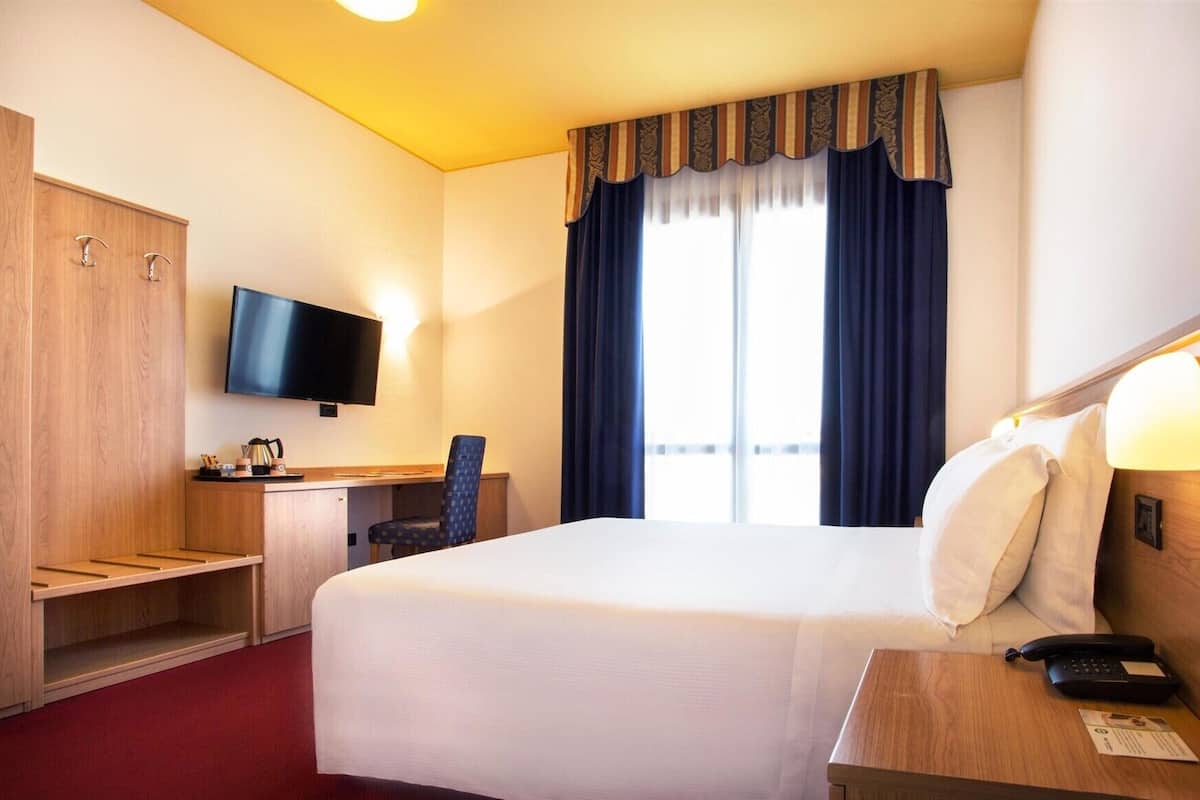 Couette en duvet, minibar, coffre-fort, bureau