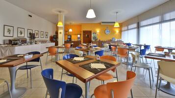 Daily buffet breakfast (EUR 8 per person)