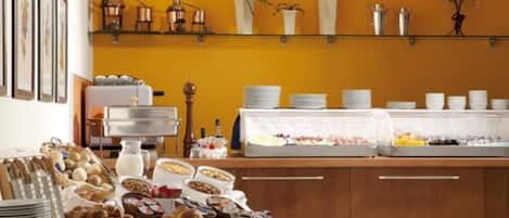 Daily buffet breakfast (EUR 8 per person)