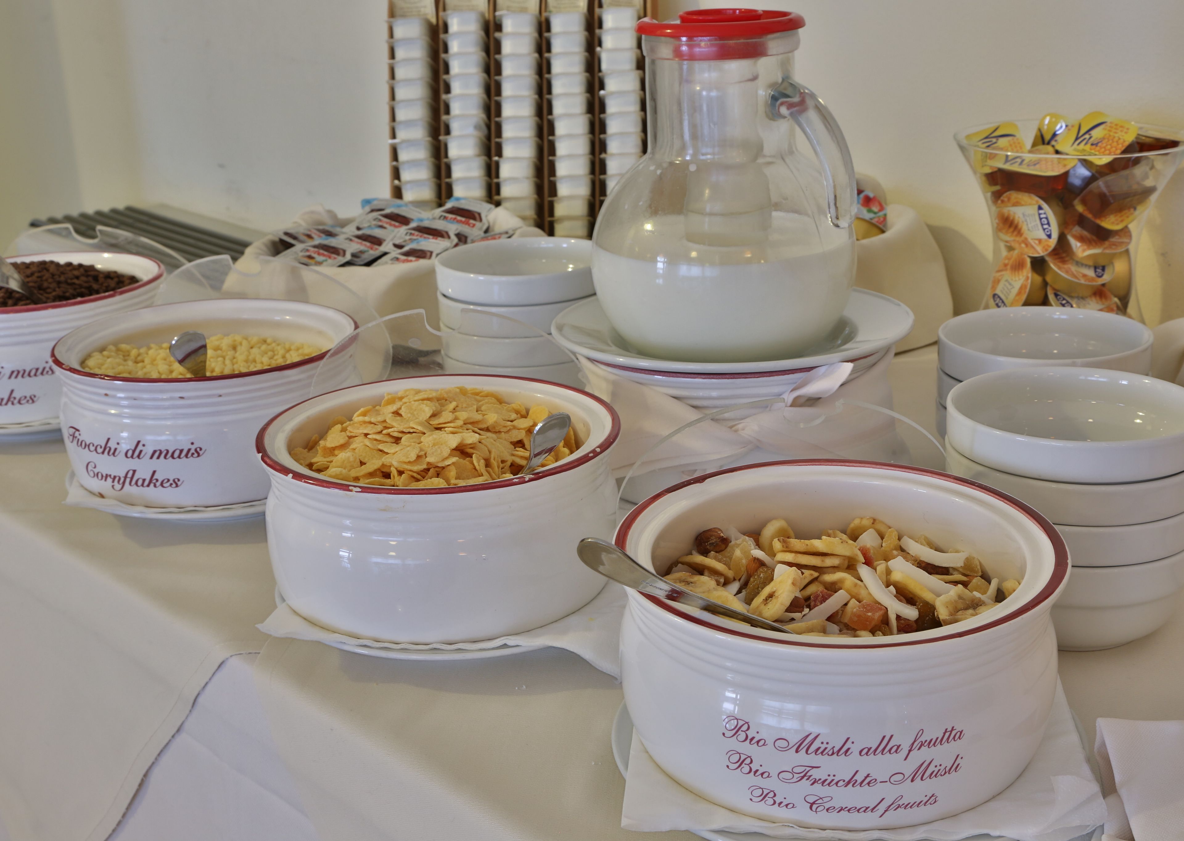 daily buffet breakfast (eur 8 per person)